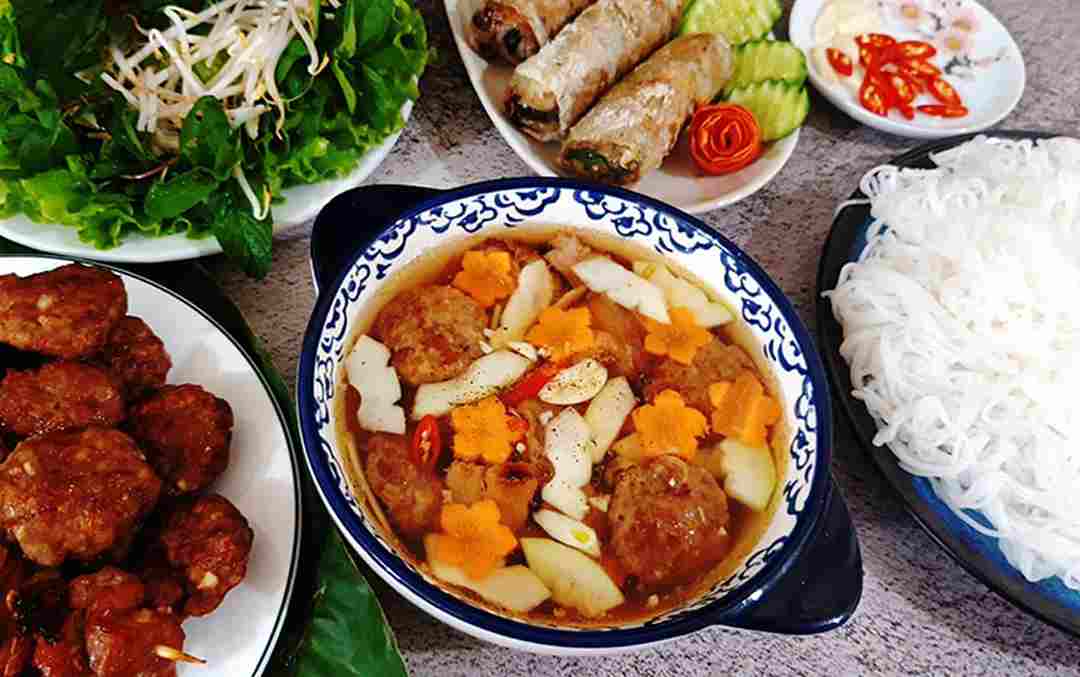 Bún chả Hà Nội món ăn yêu thích của bất kỳ ai