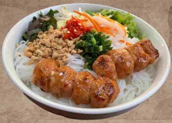 Thịt viên cùng với lớp mỡ béo ngậy