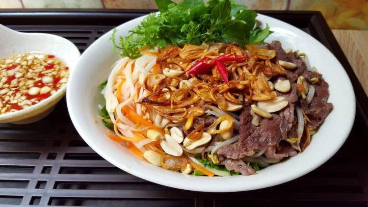 Cách làm bún bò nam bộ nước mắm chua ngọt