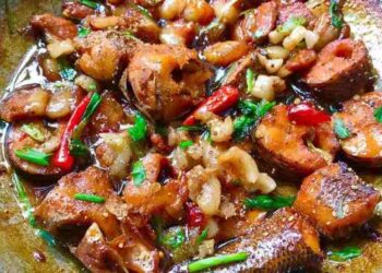 Món cá kho thịt