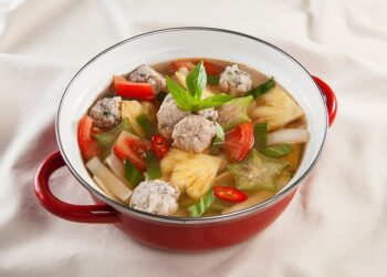 Những lưu ý khi làm món canh chả mực