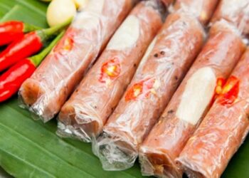 Cách làm nem chua nướng Thanh Hóa
