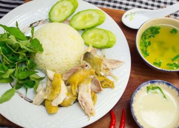 Vạch lớp lông gà lên thấy da gà mỏng