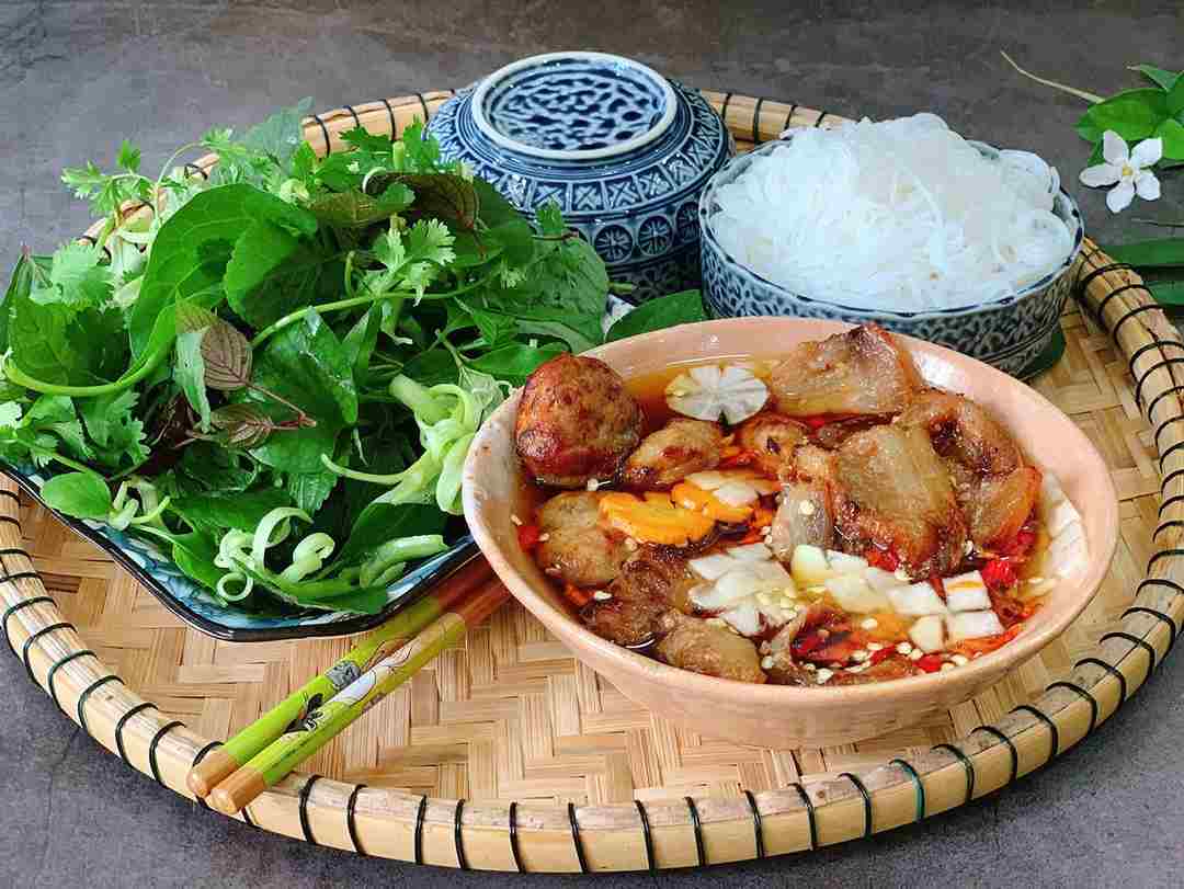 Sự khác biệt giữa Bún Chả Hà Nội và các món ăn khác