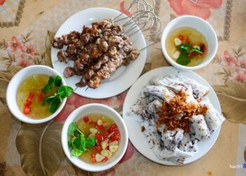 Cách làm bánh cuốn nóng thịt nướng
